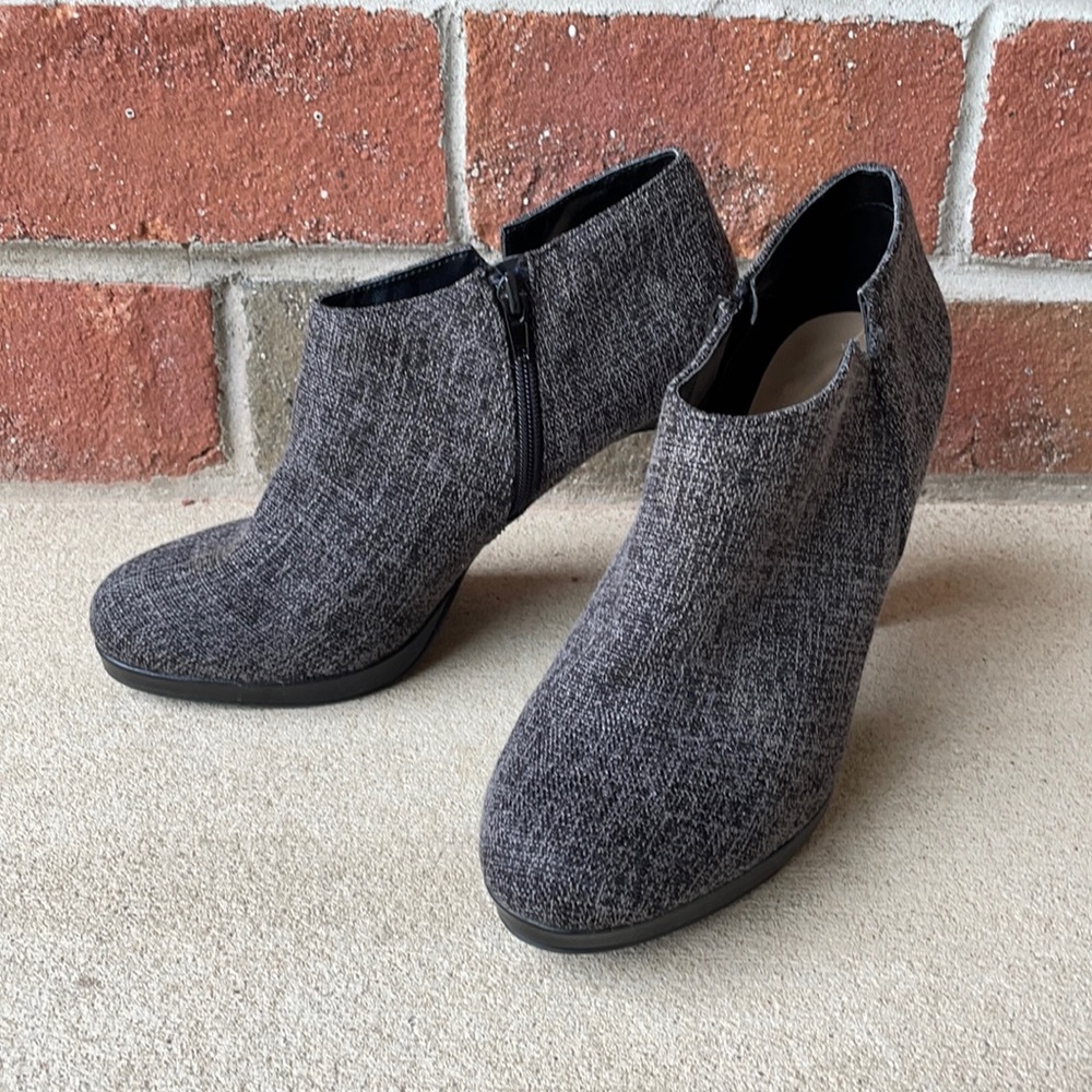 Kelly & Katie high heel tweed boot 9 EUC